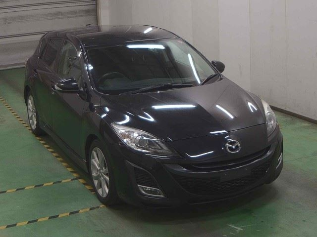 MAZDA AXELA 2010