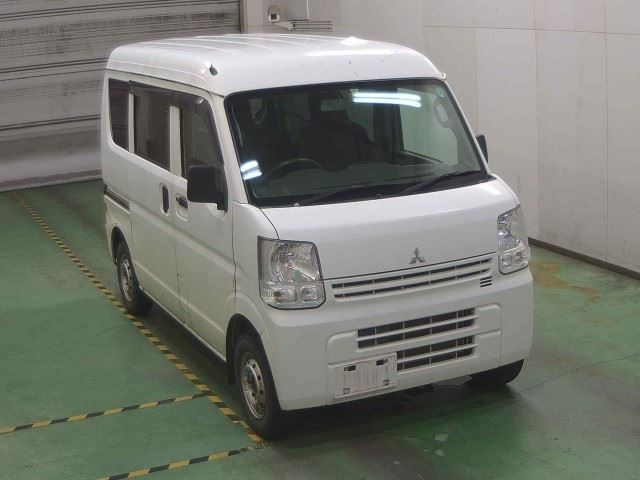 MITSUBISHI MINICAB VAN 2015