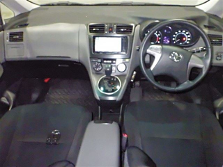 TOYOTA MARK X ZIO 2009