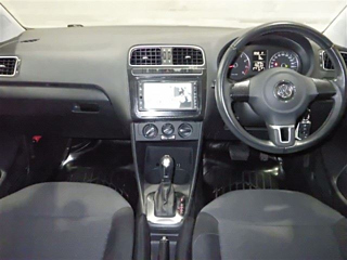 VOLKSWAGEN POLO 2012