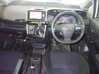 TOYOTA WISH 2012
