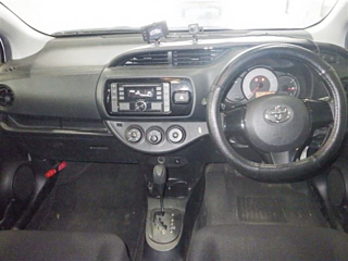 TOYOTA VITZ 2019