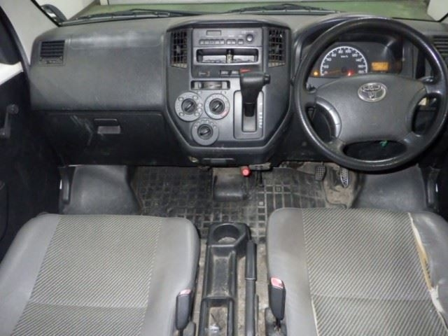 TOYOTA LITE ACE VAN 2013