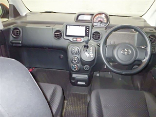 TOYOTA SPADE 2015