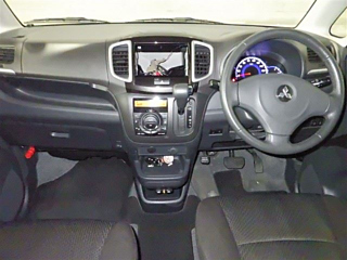 MITSUBISHI DELICA D2 2012
