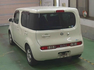 NISSAN CUBE 2010