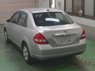 NISSAN TIIDA LATIO 2011