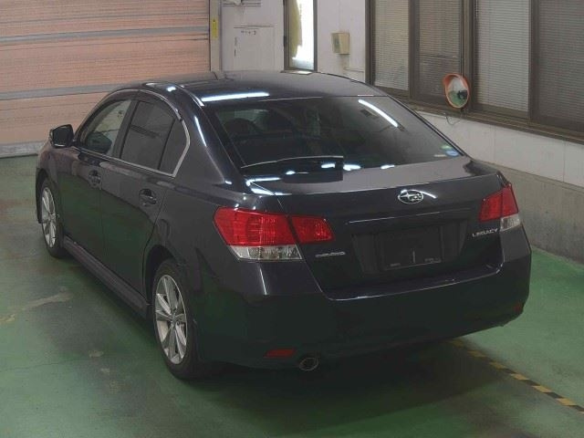 SUBARU LEGACY B4 2012