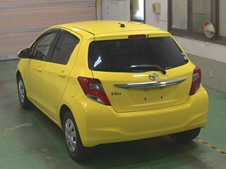 TOYOTA VITZ 2014