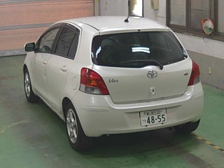 TOYOTA VITZ 2009