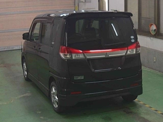 MITSUBISHI DELICA D2 2012