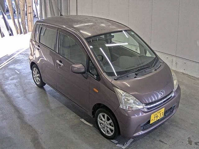 DAIHATSU MOVE 2011