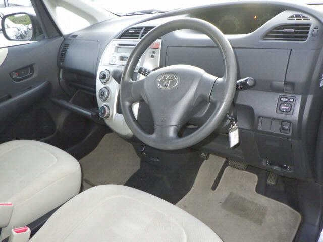 TOYOTA RACTIS 2009
