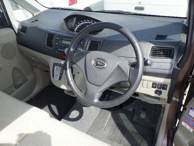 DAIHATSU MOVE 2011