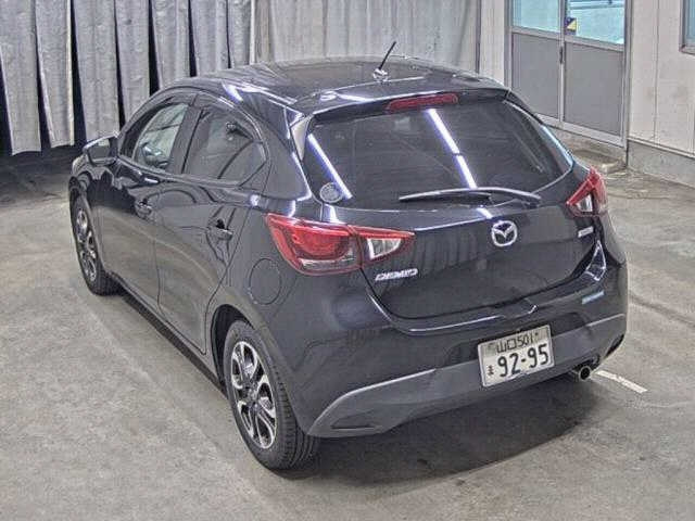 MAZDA DEMIO 2014