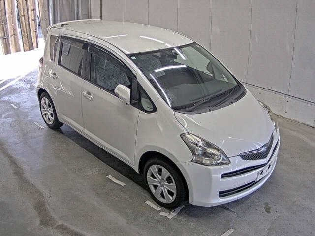 TOYOTA RACTIS 2010