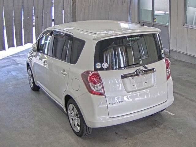 TOYOTA RACTIS 2010