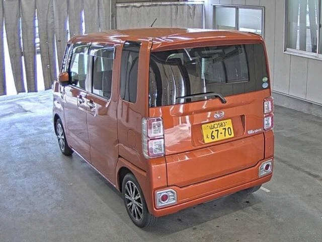 DAIHATSU WAKE 2017