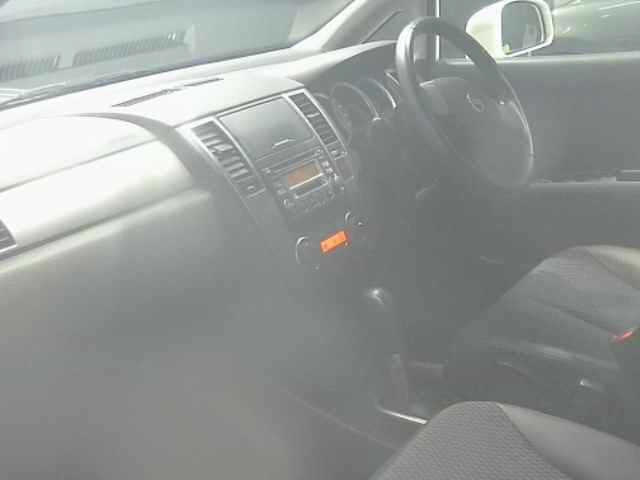 NISSAN TIIDA 2009