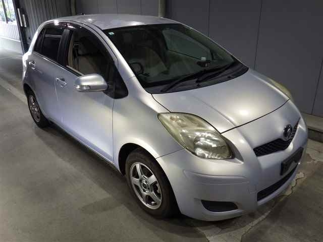 TOYOTA VITZ 2009
