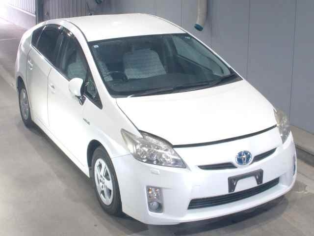 TOYOTA PRIUS 2011
