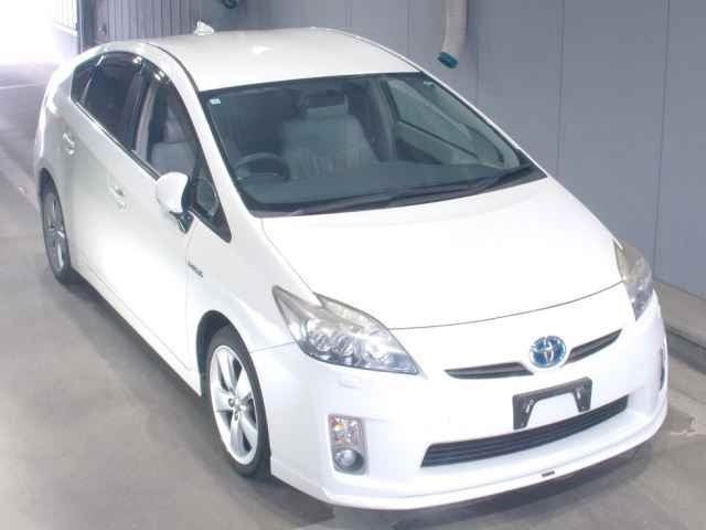 TOYOTA PRIUS 2011
