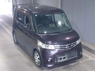 NISSAN ROOX 2013
