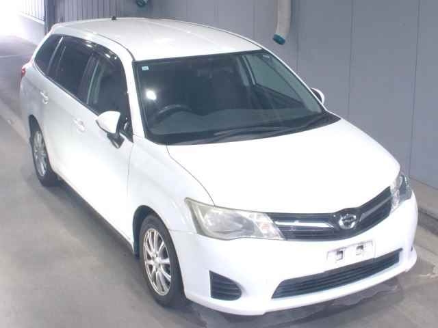 TOYOTA COROLLA FIELDER 2013