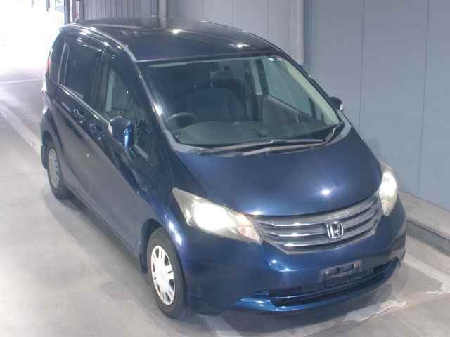 HONDA FREED 2010