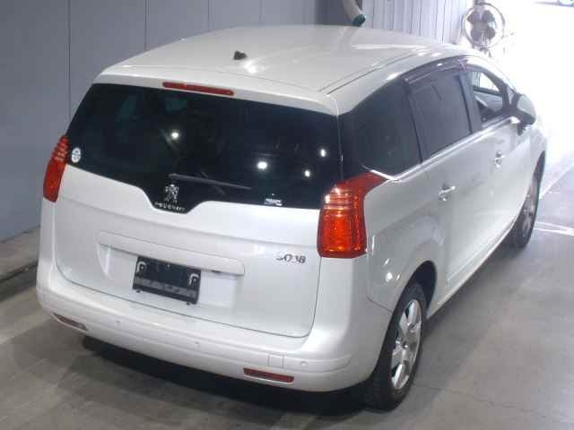 PEUGEOT 5008 2014