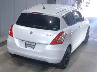 SUZUKI SWIFT 2011