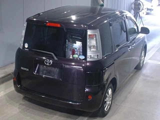 TOYOTA SIENTA 2014