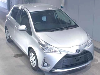 TOYOTA VITZ 2019