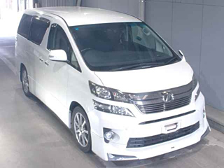 TOYOTA VELLFIRE 2013