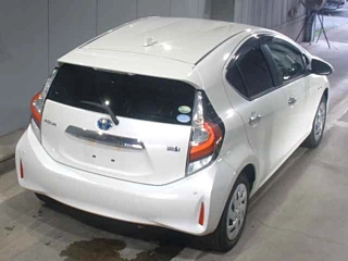 TOYOTA AQUA 2018
