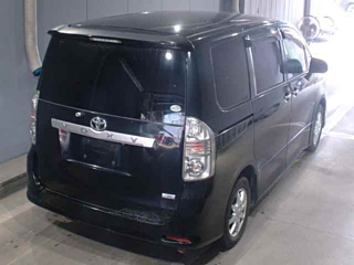 TOYOTA VOXY 2008