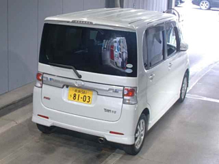 DAIHATSU TANTO 2009