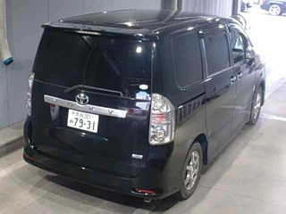 TOYOTA VOXY 2009