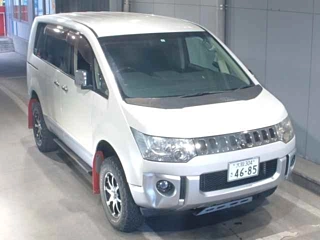 MITSUBISHI DELICA D5 2009