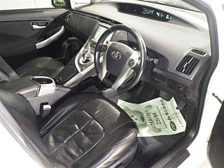 TOYOTA PRIUS 2012