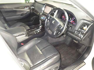 TOYOTA CROWN 2013