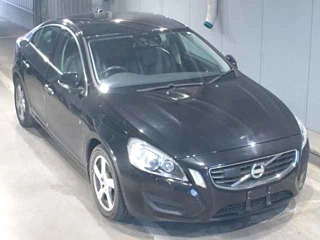 VOLVO S60 2012