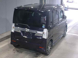 DAIHATSU TANTO 2015
