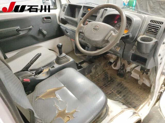 NISSAN CLIPPER TRUCK 2016