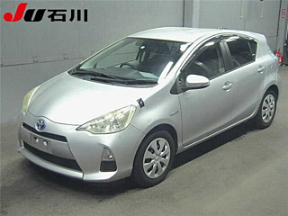 TOYOTA AQUA 2013