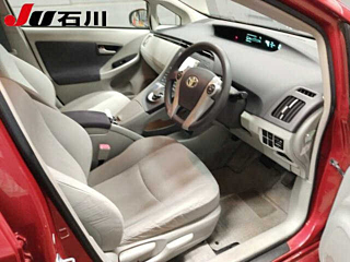 TOYOTA PRIUS 2010