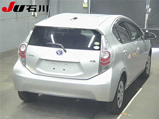TOYOTA AQUA 2013