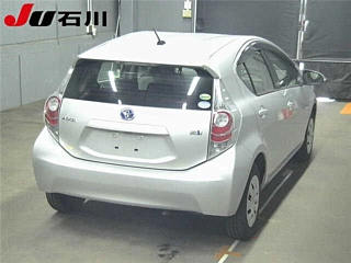 TOYOTA AQUA 2012