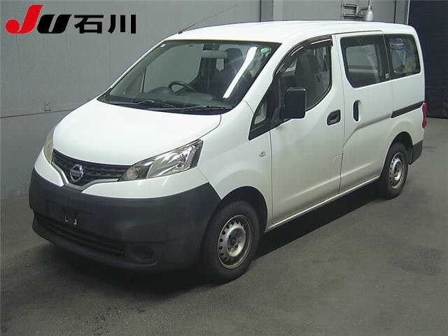 NISSAN NV200 2017