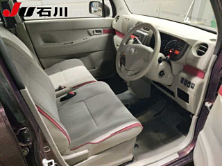 TOYOTA PIXIS SPACE 2012